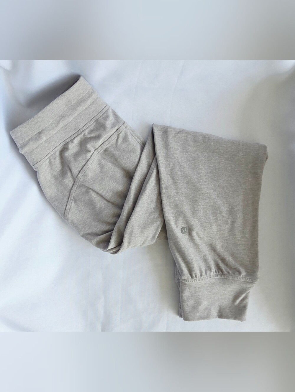 Lululemon Joggers Size 4 Light Gray